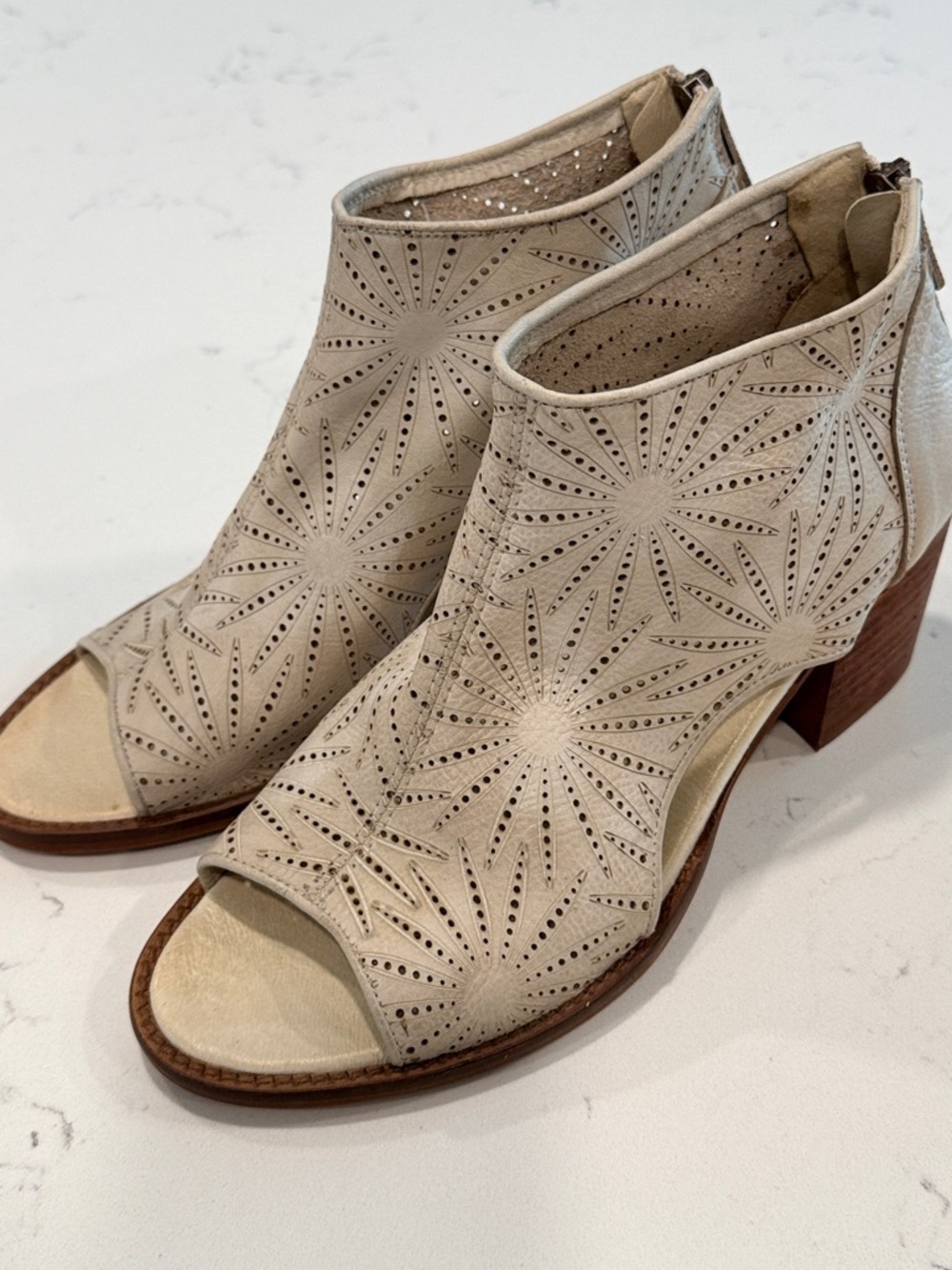 Veracruz Women’s Open-Toe Perforated Ankle Bootie - Ivory